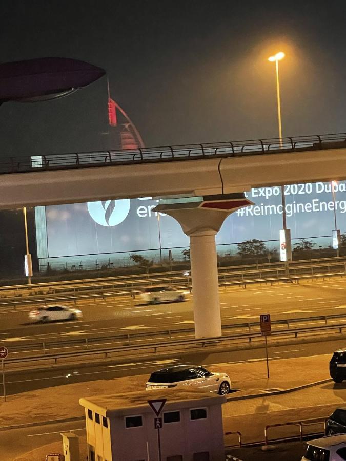 Albarsha 1 Hostel By Phm Dubai Luaran gambar